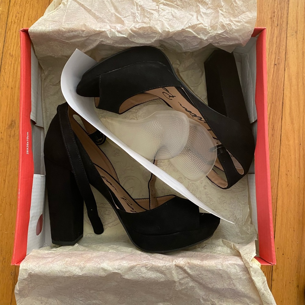 American Rag Platform High Heels - Picture 10 of 10
